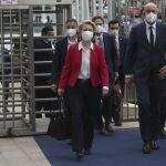 Los presidente de la Comisión Europea, Ursuala von der Leyen, y el Consejo, Charles Michel, tras reunirse con Tayyip Erdogan el pasado martes