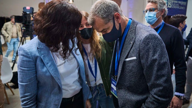 Isabel Díaz Ayuso y Toni Cantó, en el Congreso de Nuevas Generaciones del PP
