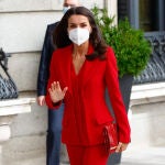 La reina Letizia en el homenaje a Clara Campoamor.