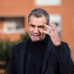 El ex portavoz de Ciudadanos en las Cortes Valencianas, Toni Cantó, durante un mitin con Isabel Díaz Ayuso