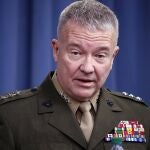 El general Frank" McKenzie