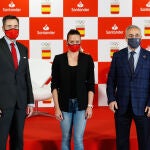 Felipe Martín, director de Patrocinios, Eventos y RRSS de Banco Santander, Mireia Belmonte, campeona olímpica, y Alejandro Blanco, presidente del Comité Olímpico Español