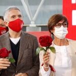 El ministro del Interior, Fernando Grande-Marlaska y la directora de la Guardia Civil, María Gámez en un mitin del PSOE durante la campaña electoral