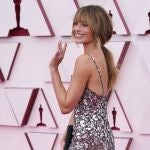 Margot Robbie en su llegada a los Premios Oscar 2021.