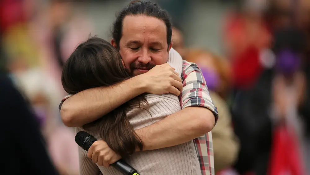Pablo Iglesias e Irene Montero, durante un acto de campaña