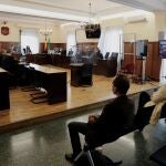 Los acusados del último juicio del caso Invercaria, por las ayudas a la diseñadora Juana Martín. Tres de ellos repiten en la pieza de personal