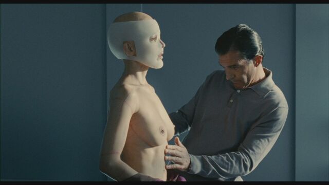 “La piel que habito” de Almodovar.