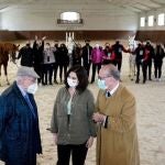 La presidenta de la Comunidad de Madrid y candidata del PP a la reelección, Isabel Díaz Ayuso, ha coincidido este jueves en un acto con los exdirigentes socialistas Joaquín Leguina y Nicolás Redondo