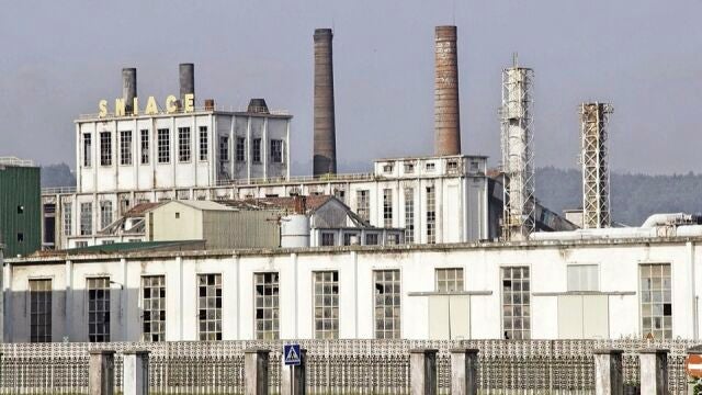 Imagen general de la fábrica de Sniace en Torrelavega