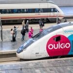 Un tren de Ouigo en la estación de Delicias en Zaragoza