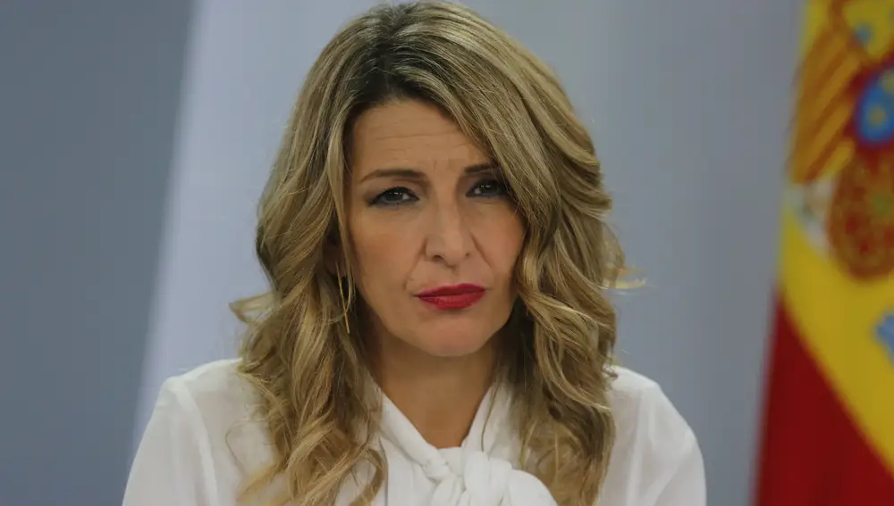La vicepresidenta tercera y ministra de Trabajo y Economía, Yolanda Díaz, en una rueda de prensa posterior al Consejo de Ministros celebrado en Moncloa, a 11 de mayo de 2021, en Madrid (España).