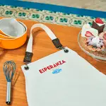 El delantal que usará Esperanza Aguirre