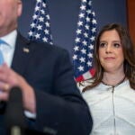 Elise Stefanik, nueva número tres del Partido Republicano