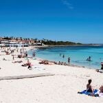 Playa de Punta Prima en el municipio de Sant Lluís (Menorca)