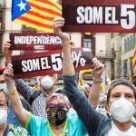 La concentración en la plaza Sant Jaume de Barcelona, frente al Palau de la Generalitat, de la Assemblea Nacional Catalana (ANC) para exigir a ERC y JxCat un pacto para formar un Govern