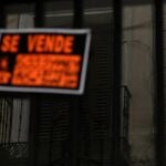 Cartel de vivienda que se vende