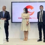 El presidente de Turismo Costa del Sol y de la Diputación, Francisco Salado; la vicepresidenta segunda y consejera delegada de TCS, Marga del Cid y el diputado de Medio Ambiente, Cambio Climático y Turismo de Interior, Cristóbal Ortega