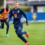 Dejan Kulusevski fue el primer jugador sueco que dio positivo en la concentración de su selección.