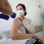 Los casos en Estados Unidos e Israel se ha producido, mayoritariamente, en personas jóvenes, entre cuatro y seis días despues de ser inoculados con la segunda dosis.