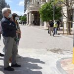 El alcalde Ribó y el vicealcalde Campillo, en la inauguración del monolito del 15-M