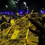 Independentistas atacan a la Policía durante una manifestación