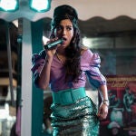 Carolina Yuste da vida a Amy, una de las covers de Benidorm que protagonizan la película de Secun de la Rosa