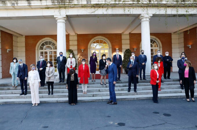 Sánchez acometerá, tras los indultos, una remodelación de Gobierno: planea relevar a Calvo por Iceta 