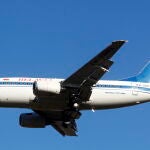 Un Boeing 737-505 de la aerolínea Belavia