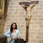 Georgina Rodríguez, junto al Cristo de Biscós