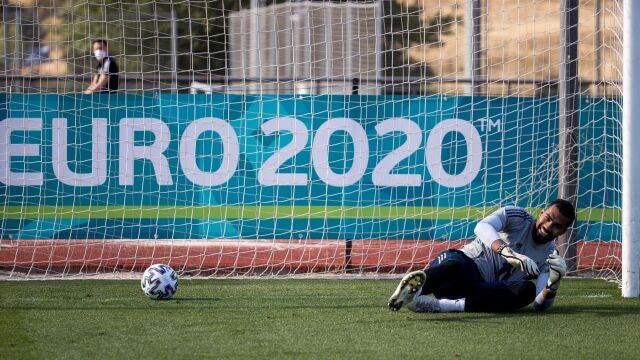 El portero Robert Sánchez, en un entrenamiento de la selección.