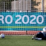 El portero Robert Sánchez, en un entrenamiento de la selección.