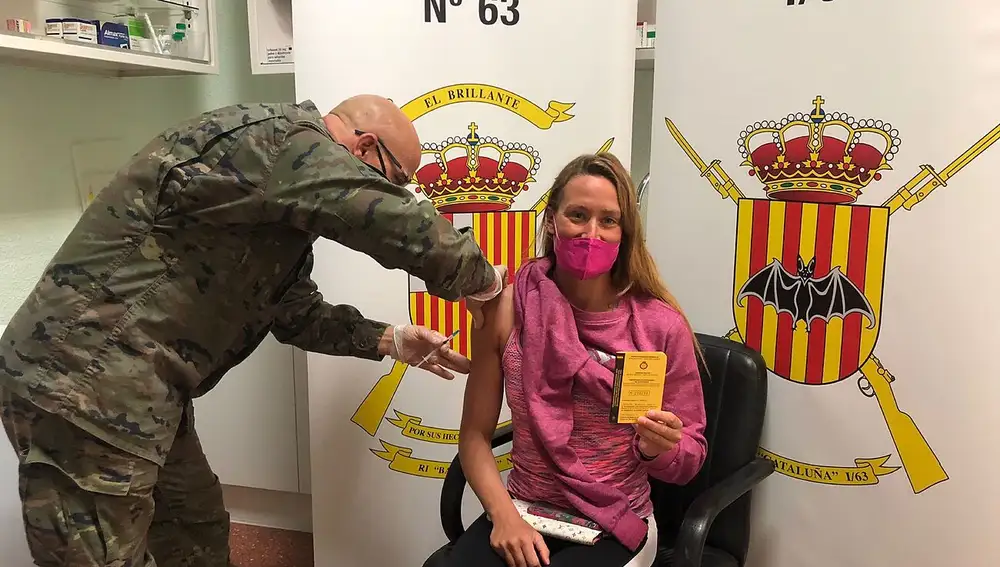 Los militares ya han vacunado a los deportistas olímpicos, como Mireia Belmonte