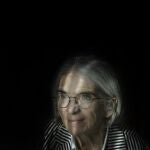 La escritora Donna Leon