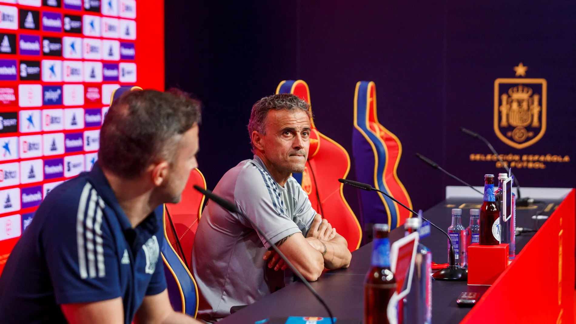 Luis Enrique ha contestado a la diputada que criticó que se vacunase a los futbolistas