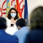 La vicepresidenta y portavoz del Consell, Mónica Oltra, durante la rueda de prensa tras la reunión plenaria semanal celebrada este viernes