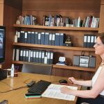 La consejera de Empleo e Industria, Ana carlota Amigo, preside la reunión del Consejo Castellano y Leonés de Comercio celebrada de forma telemática
