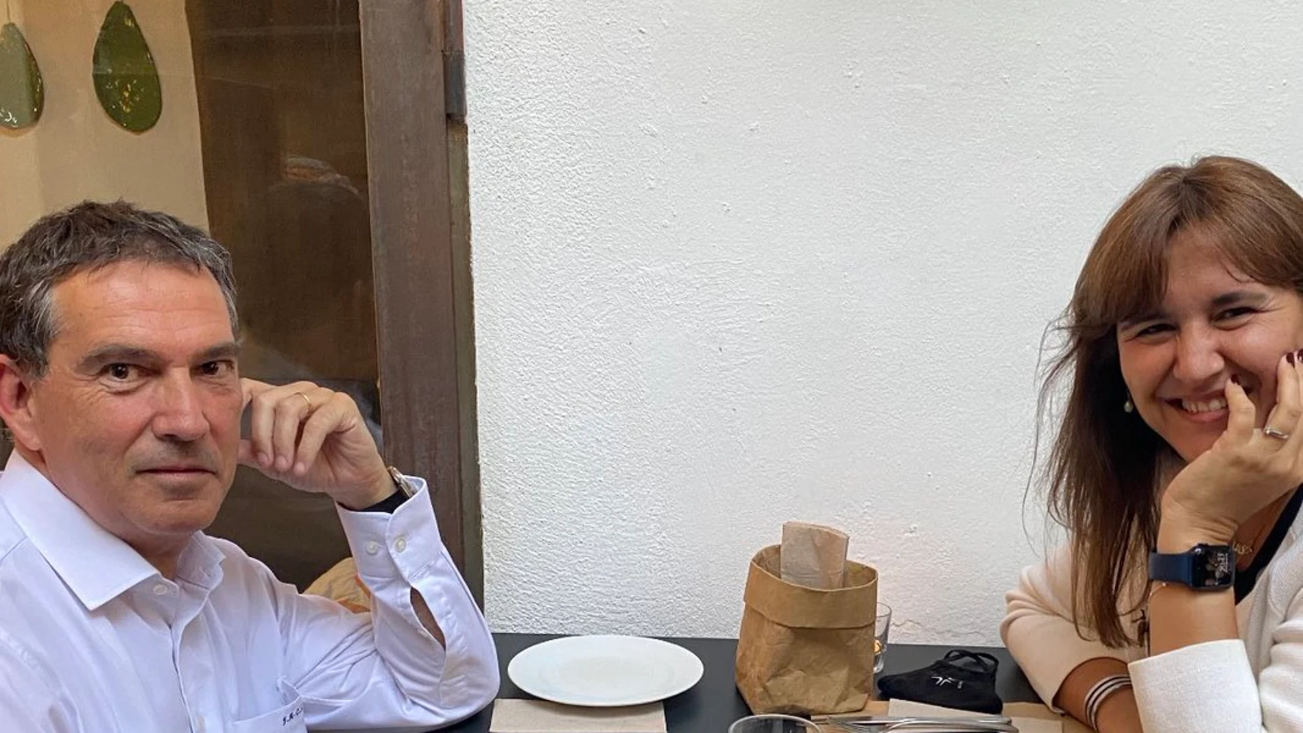 Jaume Alonso-Cuevillas junto a Laura Borràs
