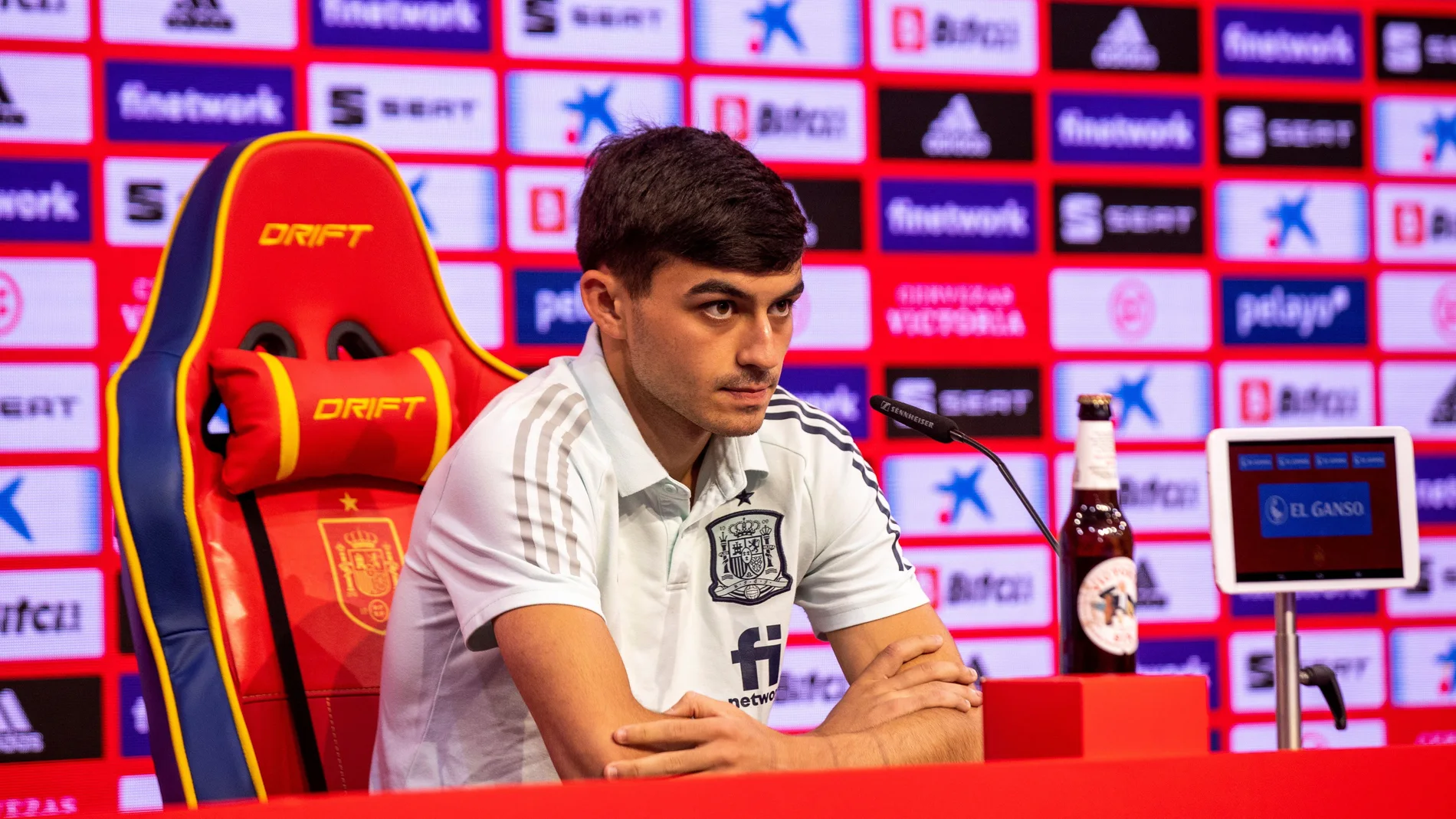 Pedri atendió a los medios en el día después del empate ante Suecia en la Eurocopa