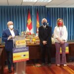Emilio Álvarez presenta la campaña junto a Rosa Urbón y Jesús Mediavilla
