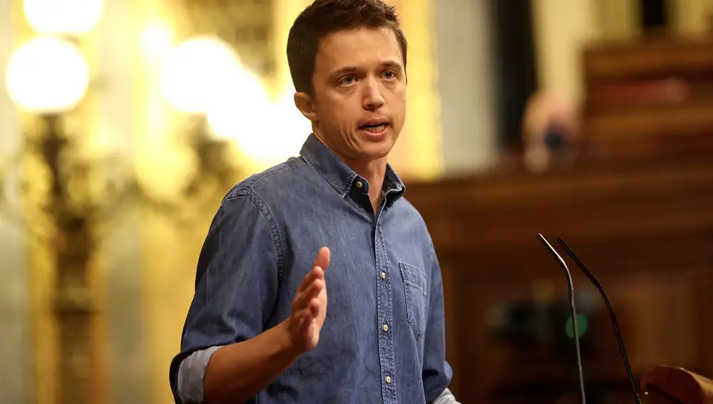El líder de Más País, Iñigo Errejón, interviene durante el pleno celebrado en el Congreso de los Diputados
