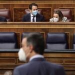 El presidente del Gobierno, Pedro Sánchez, interviene en una sesión de control al Gobierno, a 16 de junio de 2021, en el Congreso de los Diputados, Madrid, (España). Esta sesión está marcada nuevamente por los posibles indultos a los presos del procés por parte del Gobierno Central, y por la manifestación convocada el pasado domingo en la madrileña Plaza de Colón por la plataforma cívica Unión 78 contra dicha medida. En este sentido, el PP lleva a la sesión una moción, resultado de la interpelación que dirigió la semana pasada al ministro de Justicia, reclamando al Gobierno que deniegue los indultos a los presos y desista de su intención de derogar o modificar el delito de sedición.16 JUNIO 2021;CONGRESO;PLENO;INDULTOS;PROCESEUROPA PRESS/E. Parra. POOL16/06/2021