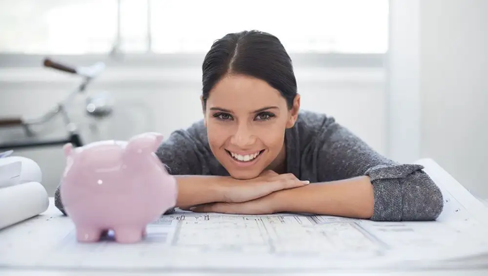 Con un plan de ahorro consistente podremos tomar las riendas de nuestras finanzas | Fotografía de archivo