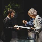 Pablo Díaz recibe un premio de manos de la Reina Sofía