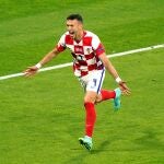 Perisic celebra su gol a Escocia