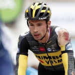 Primoz Roglic llegó magullado el lunes a la meta