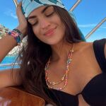 Marta Lozano con bikini negro con aro/ Instagram @martalozanop
