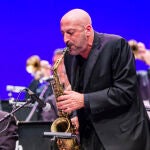 El maestro del jazz, Bob Sands