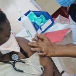 Vacunación contra el coronavirus en Johannesburgo