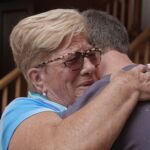 Imagen del reencuentro de Pablo con su abuela