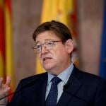 El presidente de la Generalitat, Ximo Puig, ha avanzado tras la reunión de la interdepartamental que la Comunitat Valenciana cerrará el ocio nocturno a partir de este sábado y solo podrá abrir en las condiciones de los bares y cafeterías